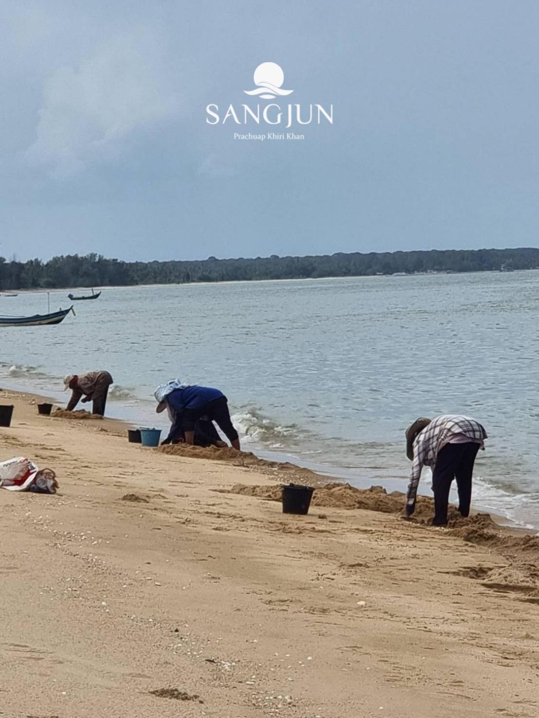 Sangjun On Beach Resort Bang Saphan Eksteriør bilde