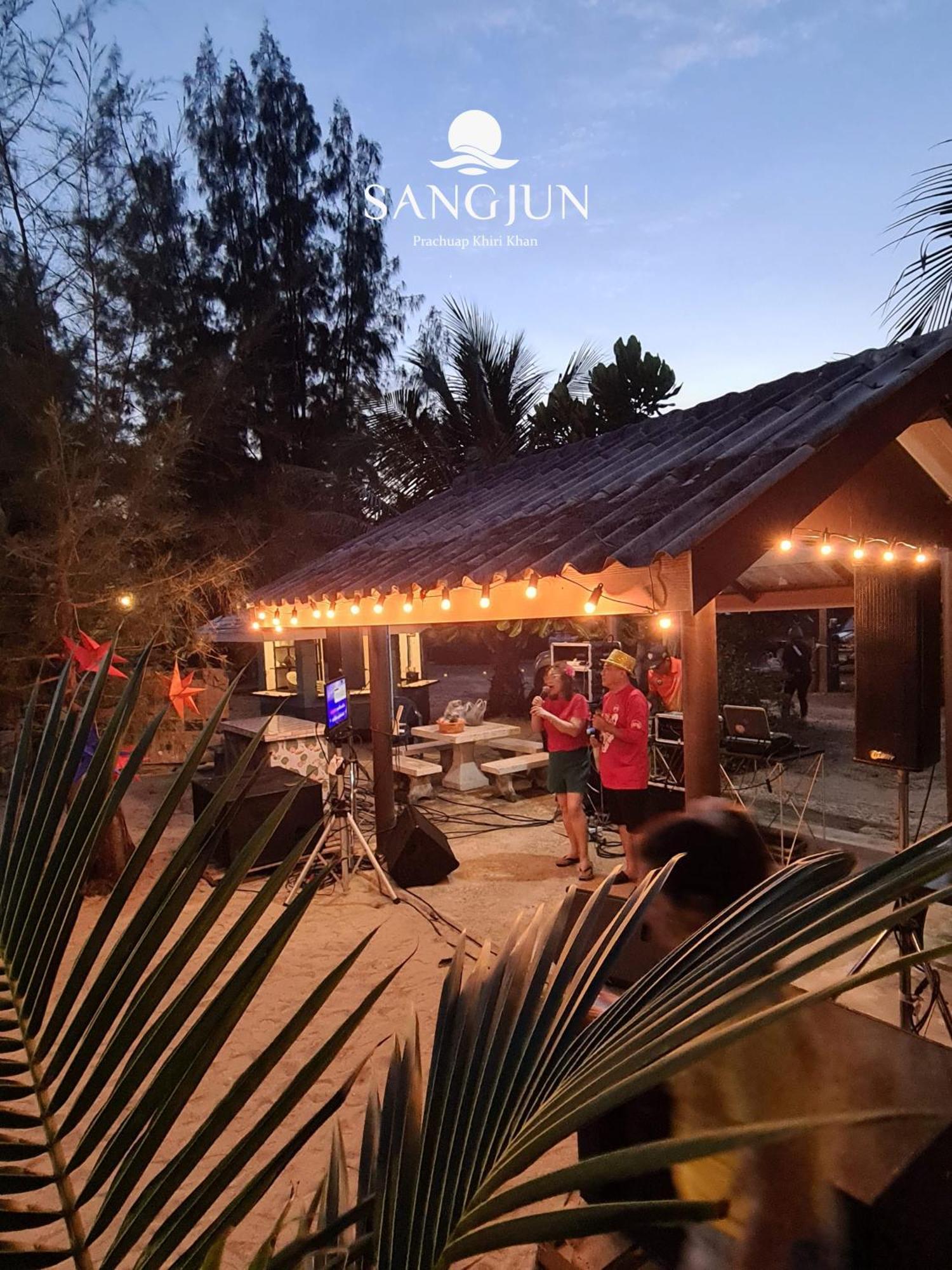 Sangjun On Beach Resort Bang Saphan Eksteriør bilde