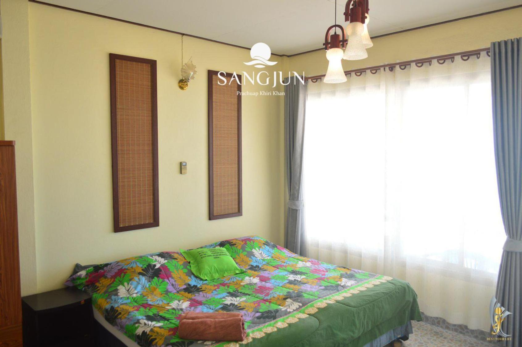 Sangjun On Beach Resort Bang Saphan Eksteriør bilde